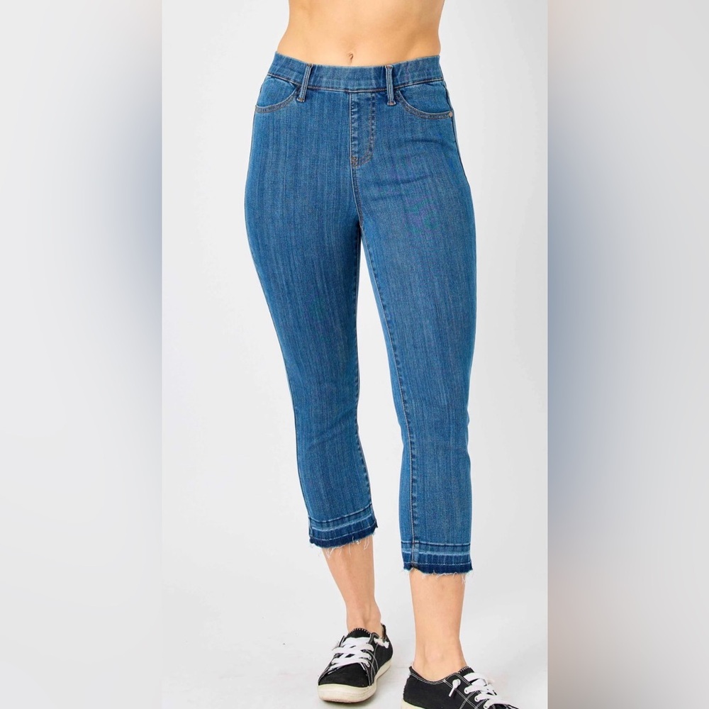 Judy Blue High Waist Skinny Fit Capri Jeans Size 1/25 Stretch Denim NWT